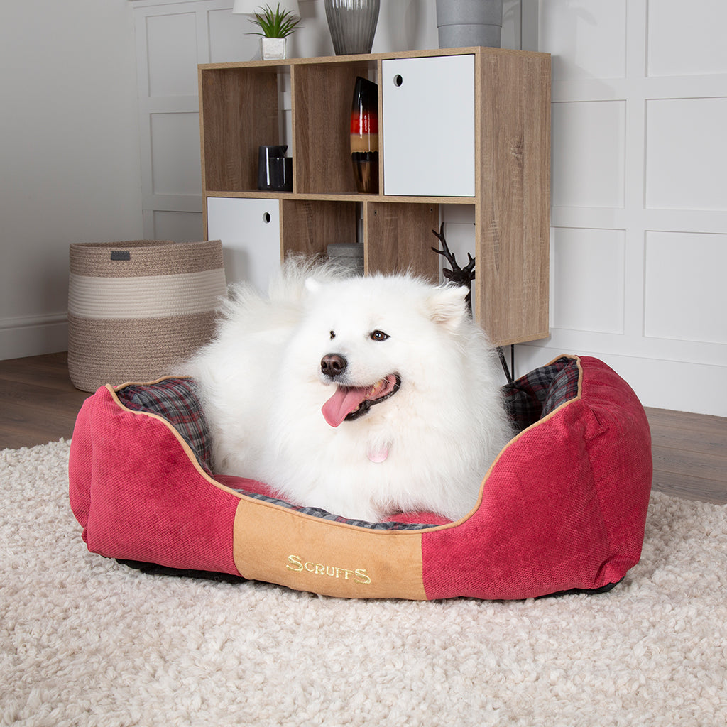 Highland Box Dog Bed (in Blue or Red)